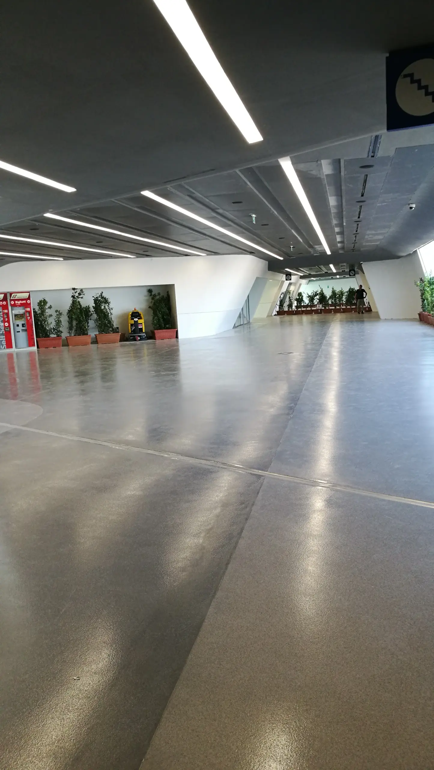 Pavimenti in resina stazione di Afragola (NA)