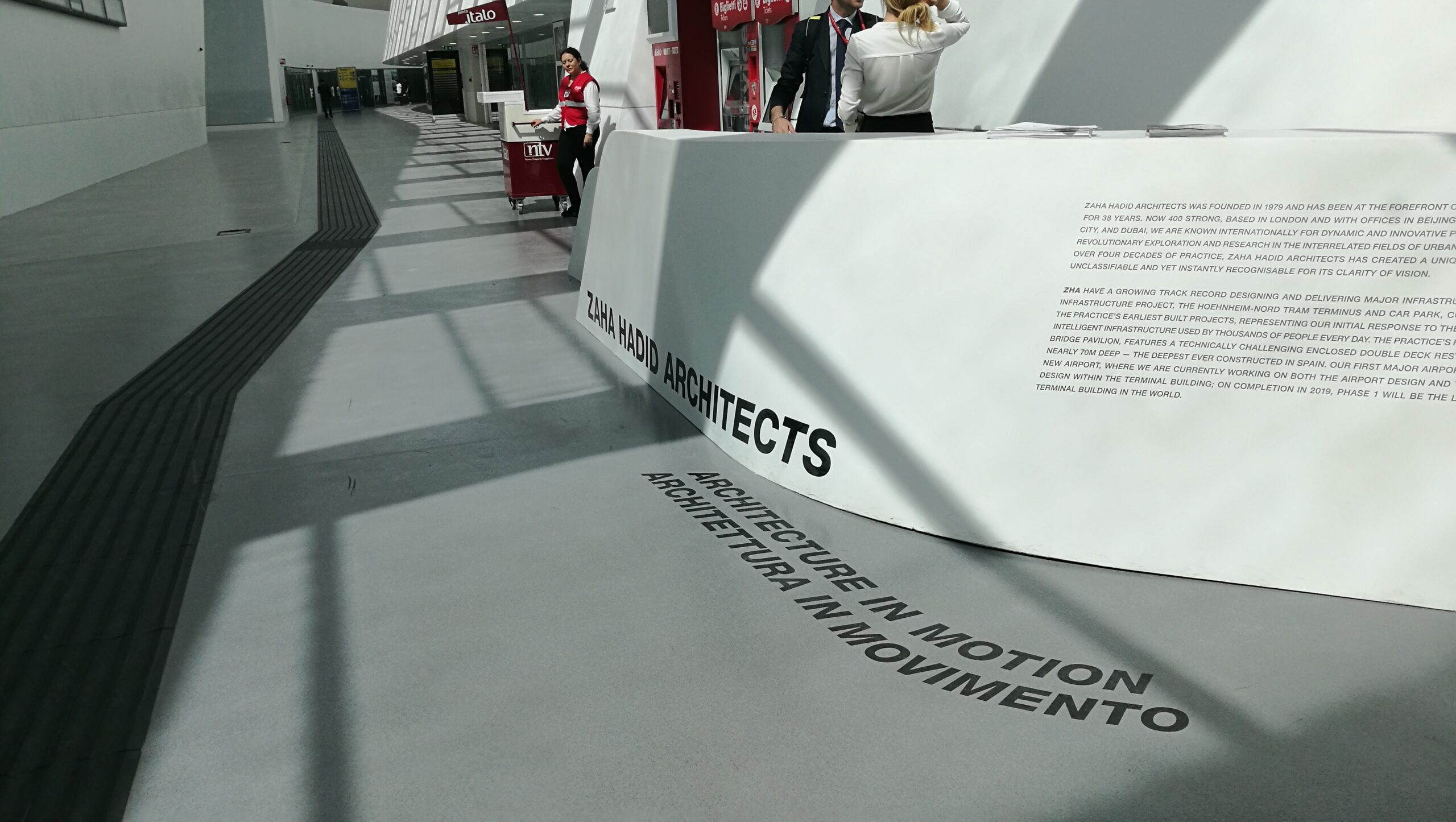 Prima Pavimenti in resina per stazione Napoli afragola