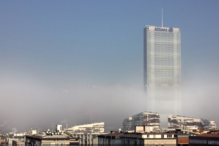 Scale in resina per la Torre Allianz by Prima Pavimenti