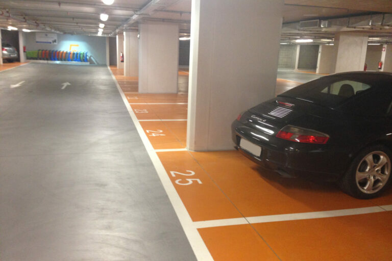 Pavimenti in resina per parcheggi interrati e multipiano