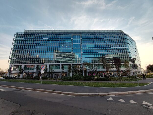 Edificio Spark 1 Milano Santa Giulia : Prima Pavimenti industriali e rivestimenti in resina per uffici