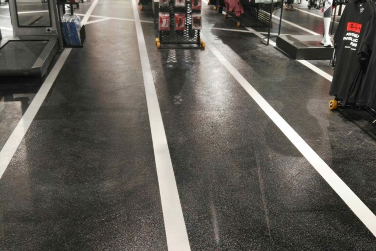 Game7 Lingotto Torino: Superfici in Resina Personalizzate da Prima