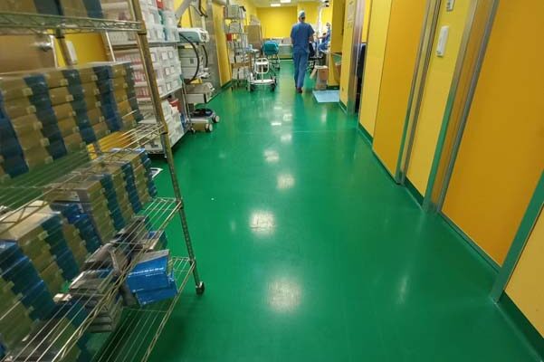 IRCCS Ospedale San Raffaele Milano: Prima Pavimenti in Resina