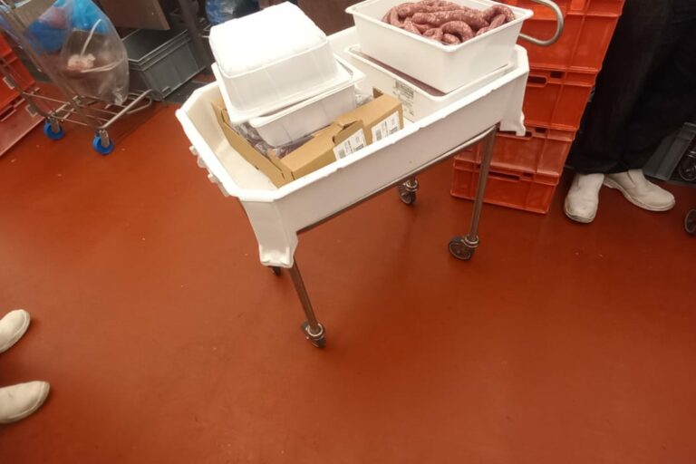 Prima Pavimenti in poliuretano cemento per celle di lavorazione alimenti e celle frigo conservazione per GDO