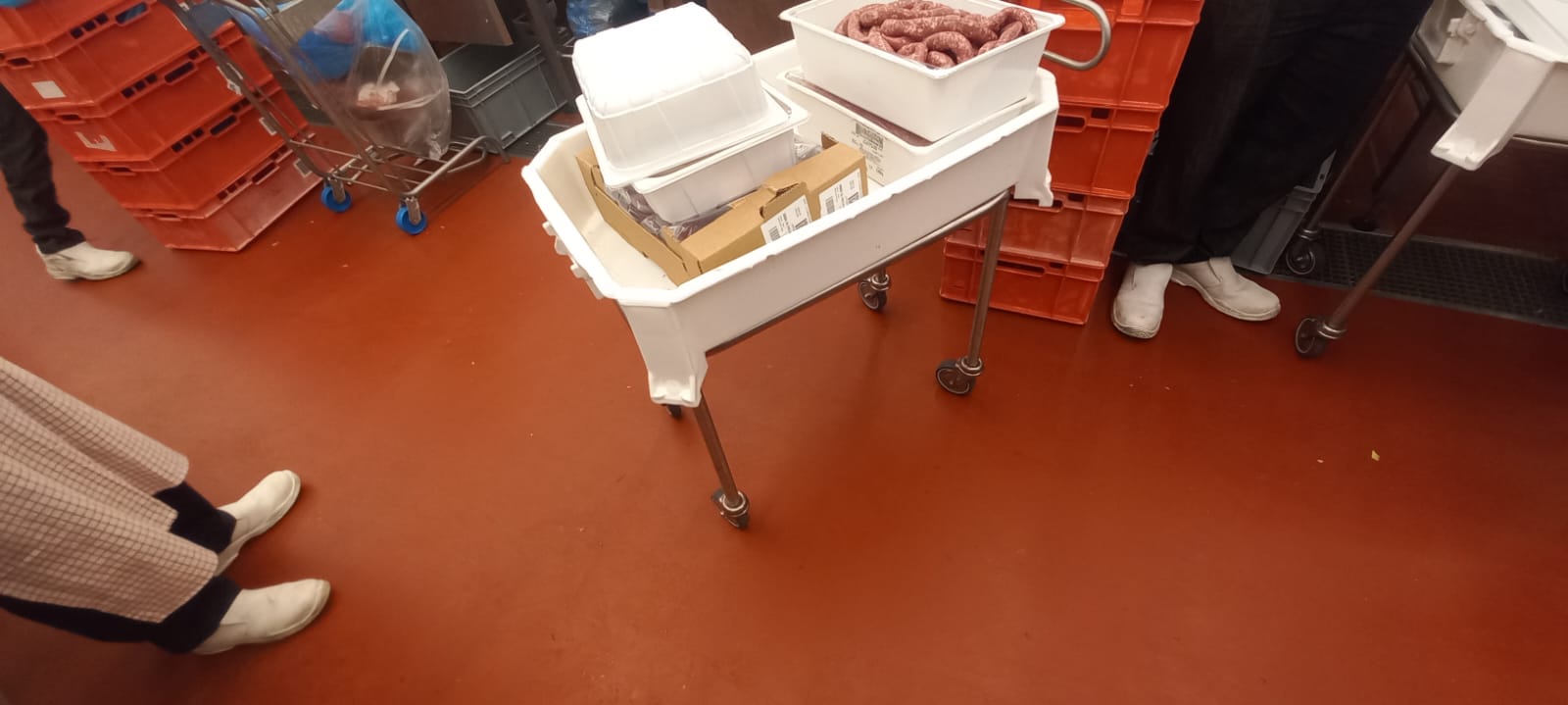 Prima Pavimenti in poliuretano cemento per celle di lavorazione alimenti e celle frigo conservazione per GDO