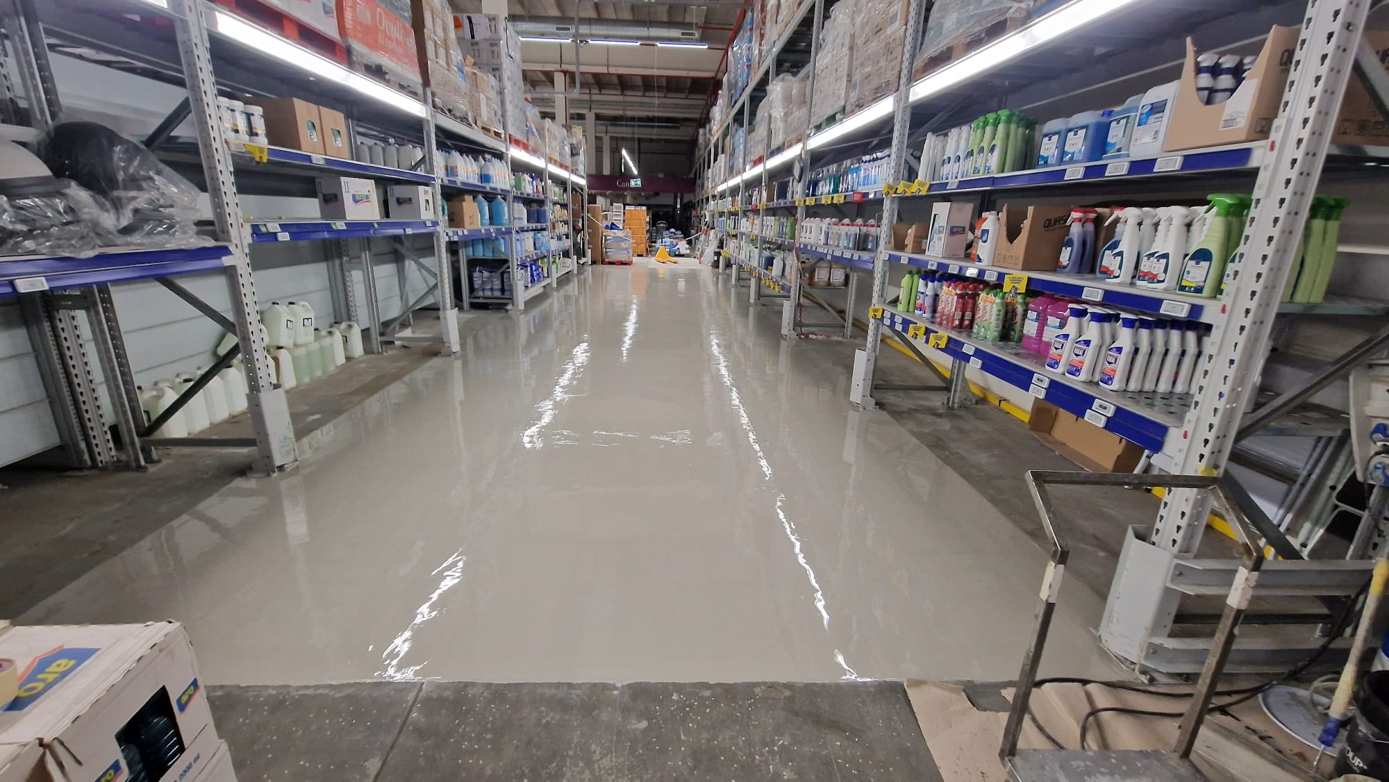 Metro Italia Trieste: pavimenti in resina Prima nelle corsie dell'area di vendita