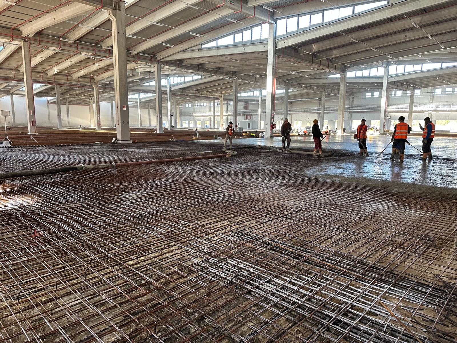 Prima Pavimenti Laser Screed: cantiere Polo Logistico Logicor a Fiumicino