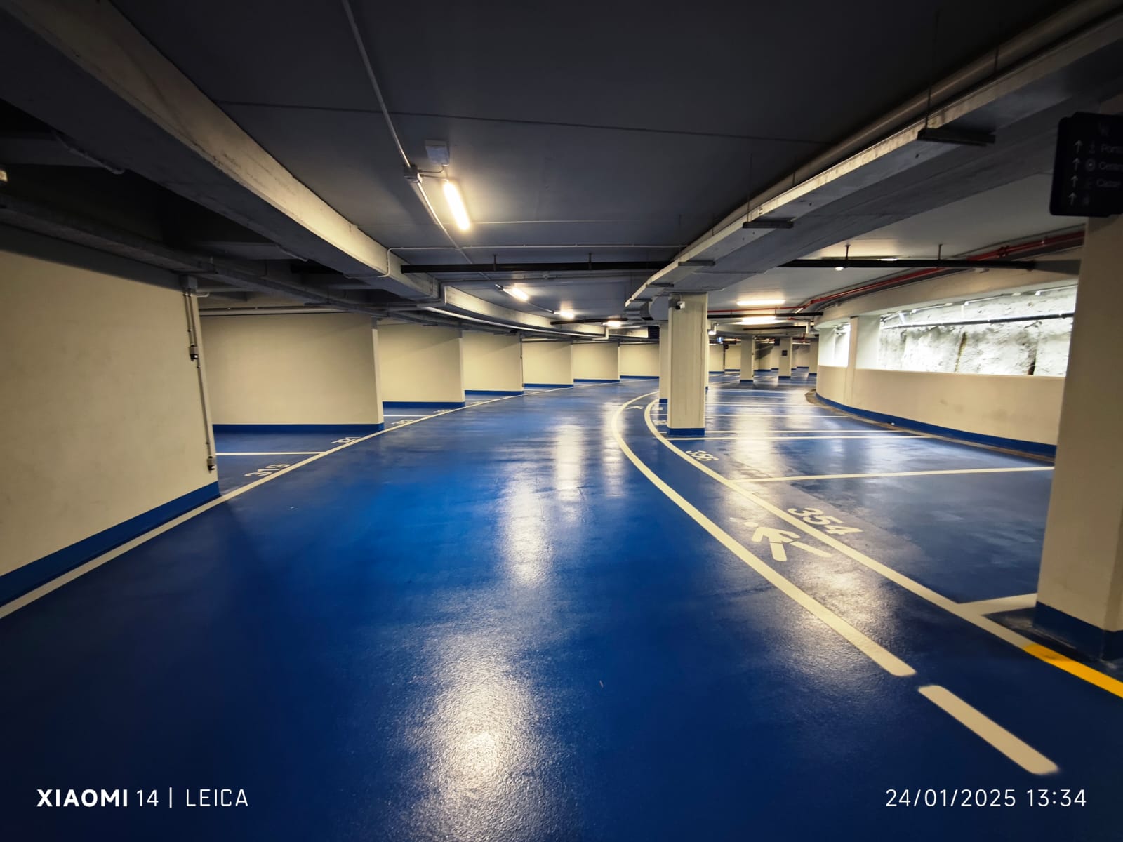 Parking interrato del Porto Turistico Carlo Riva – Rapallo (GE).
Pavimenti in resina e segnaletica