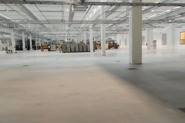 pavimenti in resina per l'industria di lavorazione delle materie prime plastiche