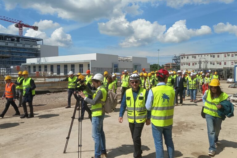 Prima Pavimenti impegnata nel cantiere del nuovo ospedale santa chiara a Cisanello PI