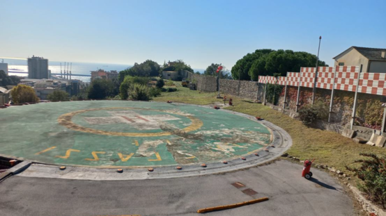 Eliporto con superficie in resina usurata da ripristinare 