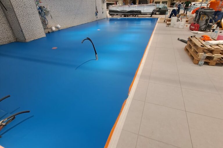 rivestimento in poliuretano-cemento Ucrete per reparto pescheria GDO e cella frigorifera di Carrefour Montecucco Torino