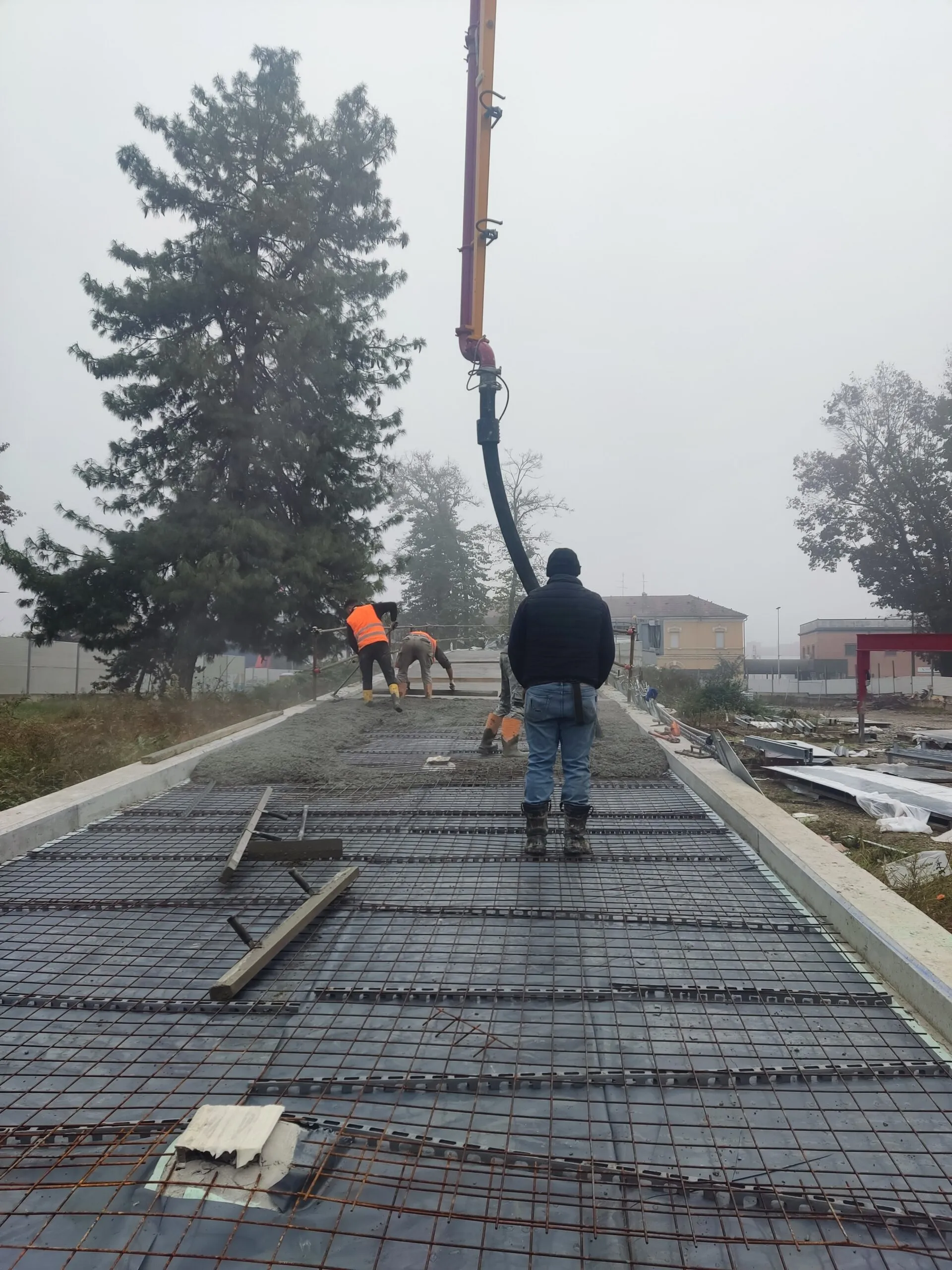 Passerella Ciclopedonale M4 San Cristoforo Milano: Prima pavimenti in calcestruzzo per esterni resistenti agli agenti atmosferici