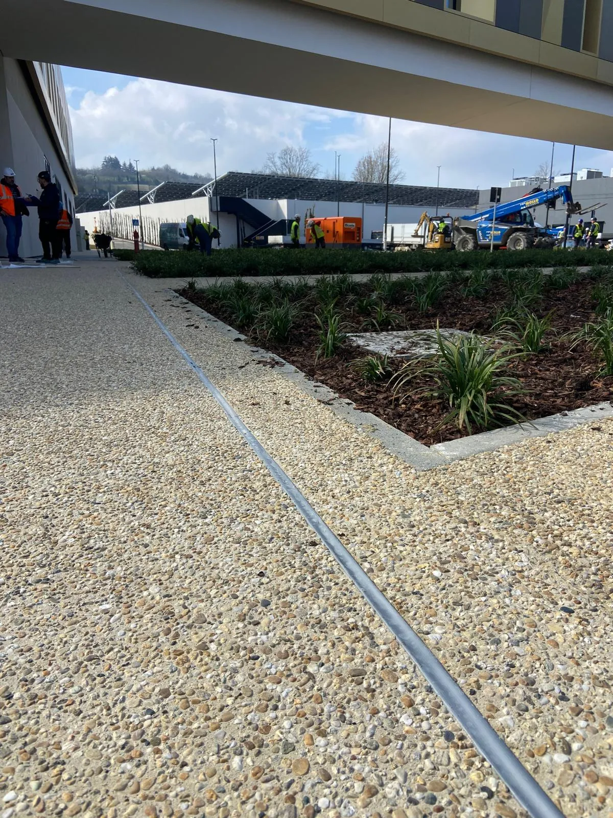 Prima-Ground®calcestruzzo architettonico in sasso lavato per HQ Bulgari a Valenza