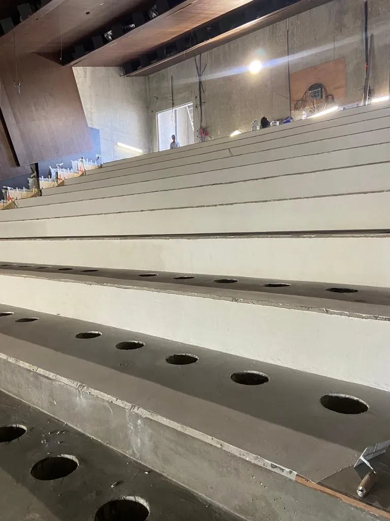 Gradinate in resina anfiteatro Nuovo ospedale CHU in Guadalupa