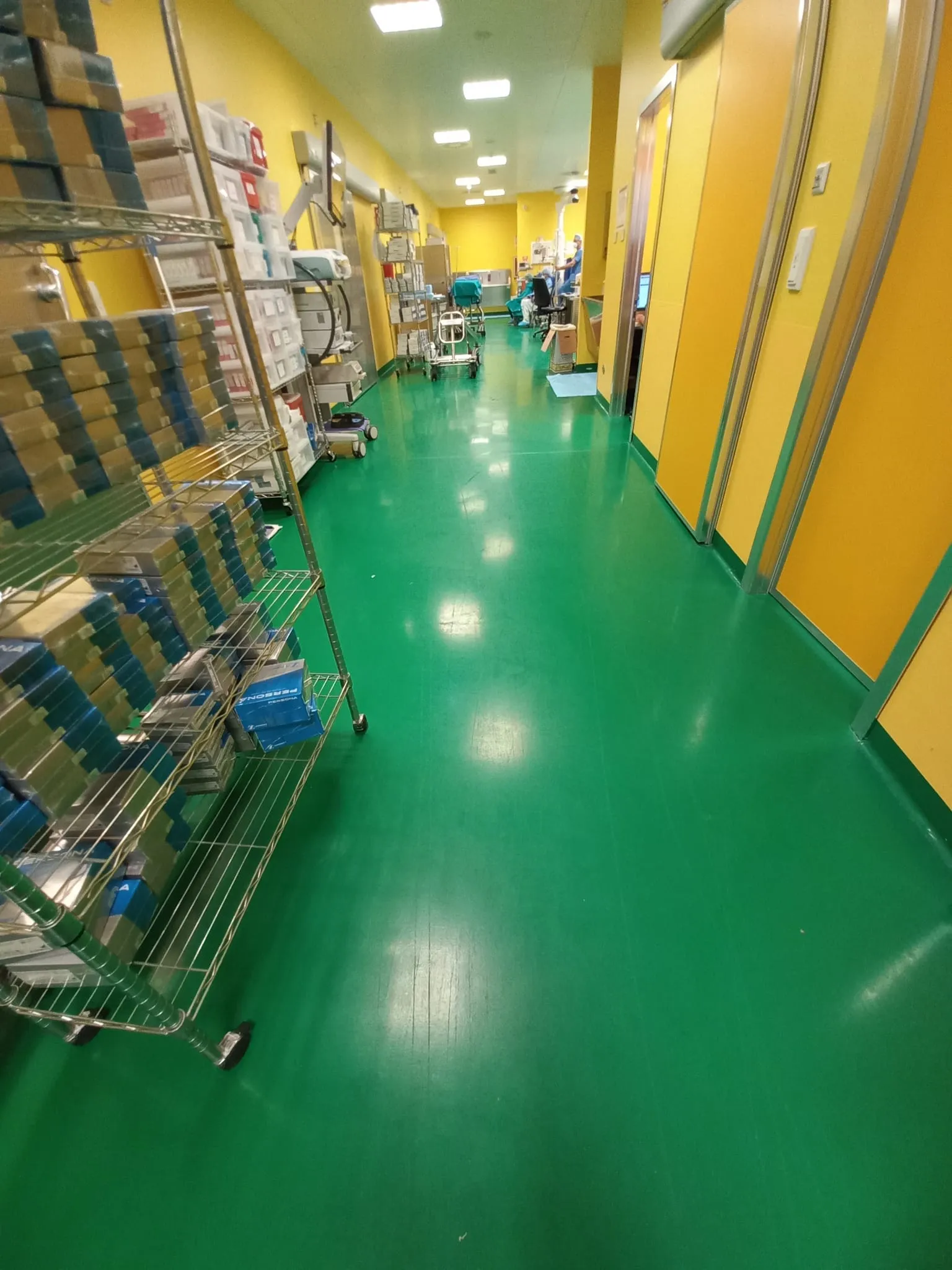 IRCCS Ospedale San Raffaele Milano Prima Pavimenti antibatterici in Resina e tinteggiature