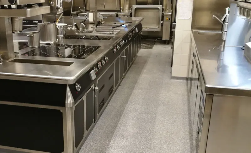 Pavimento resina cucine e mense ospedaliere