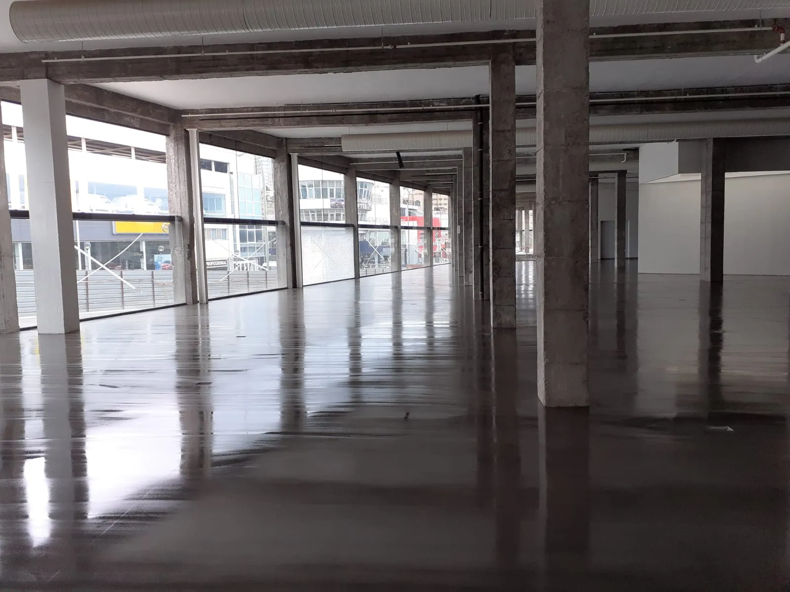 hyundai canarie pavimento in Ultratop